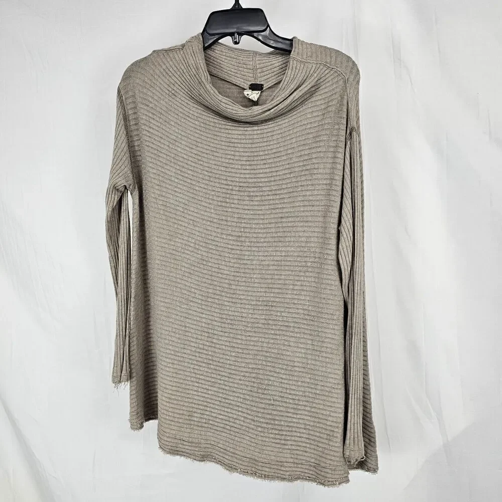 Free People Lover Rib Thermal Top Sweater Size Medium Women's